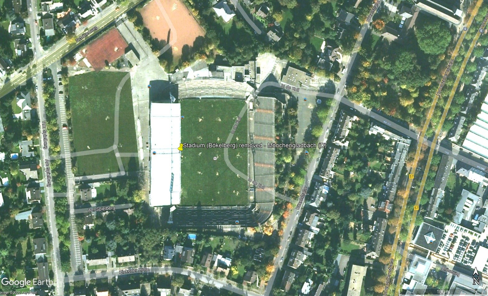 Stadium removed (2005).jpg
